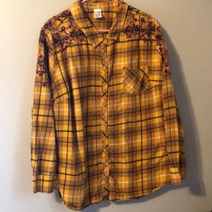 Beautiful fall shirt